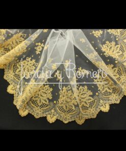 ENCAJE TUL BLANCO BORDADO ORO 25CM